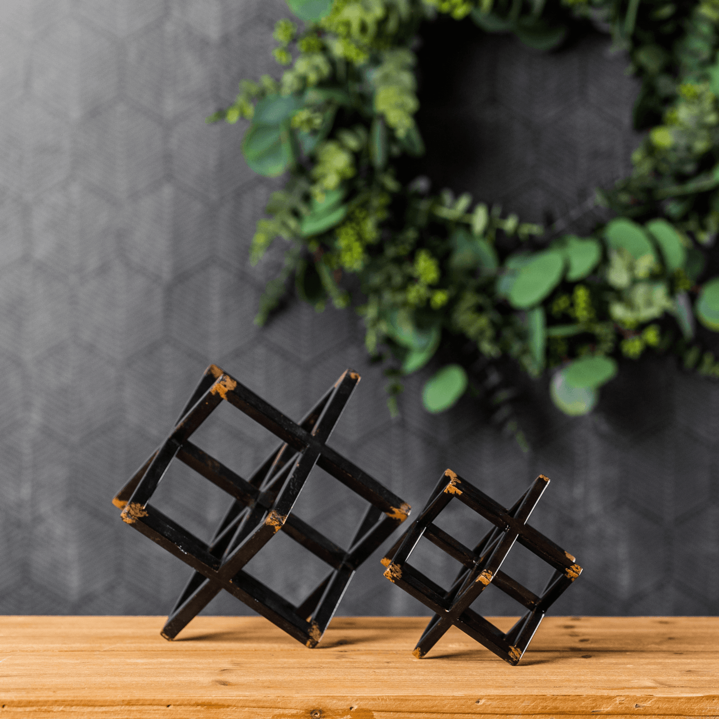 Elegant Modern Metal Star Sculpture In Black And Gold