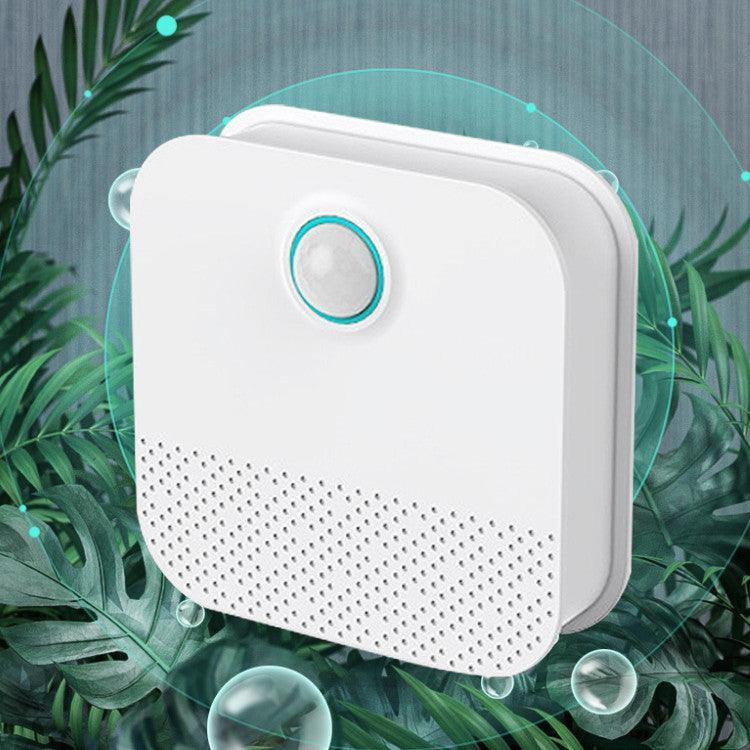 Clean Scent Cat Odor Eliminator - Dog Hugs Cat