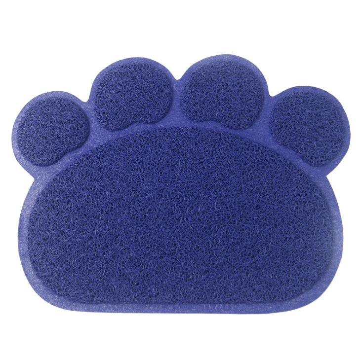 Claw-Shaped Cat Litter Mat - Dog Hugs Cat