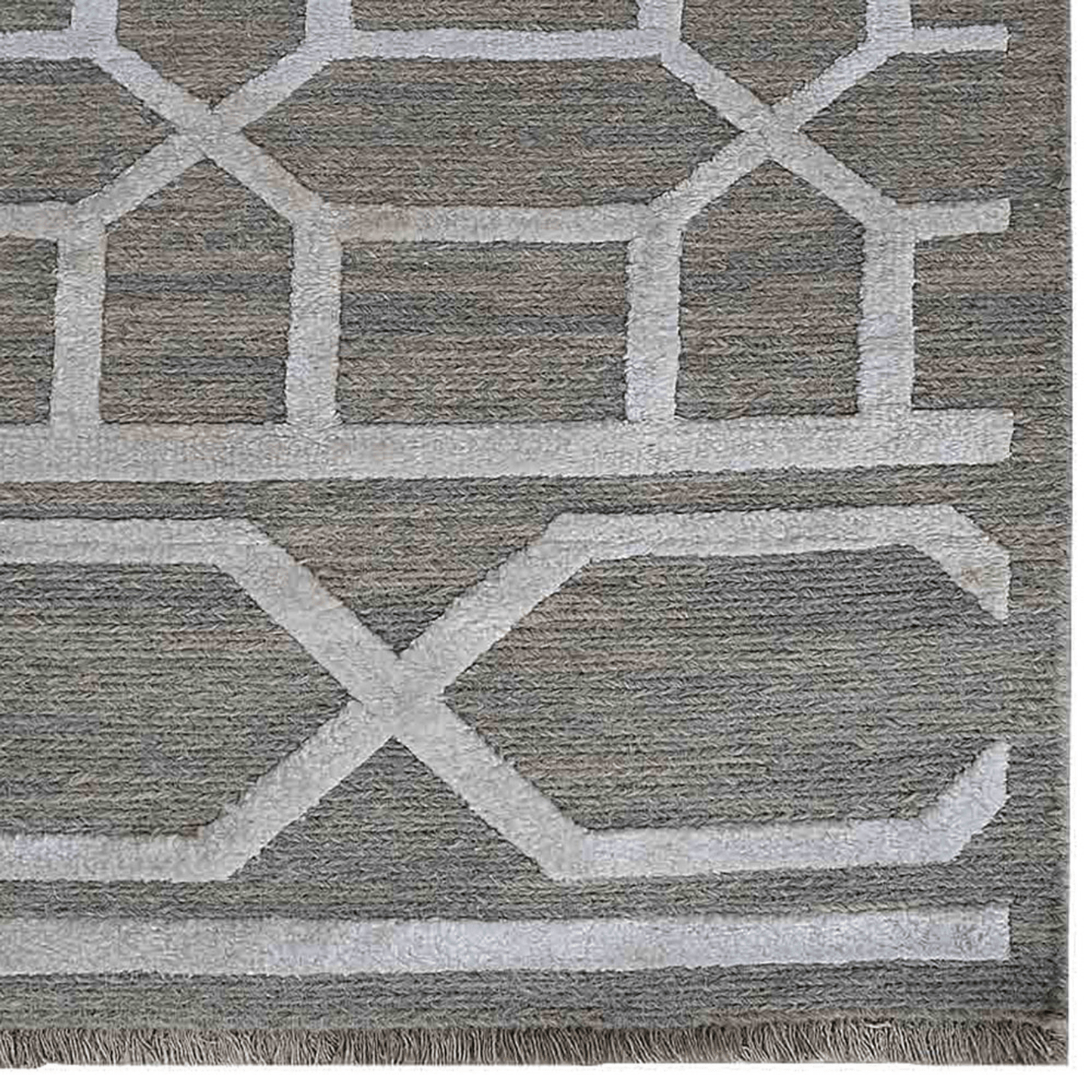 Rugsotic Hand-Knotted Sumak Silk And Wool Geometric Area Rug In Beige And White