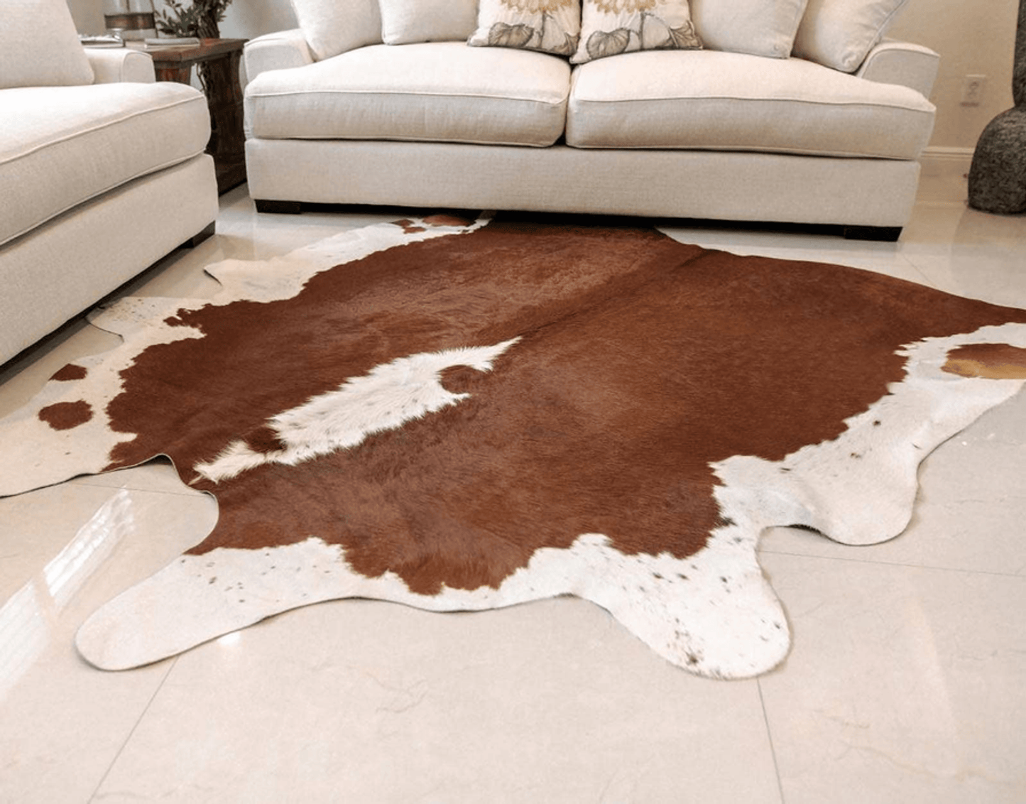 Brown & White Handmade Cowhide Area Rug - 6X7 Feet