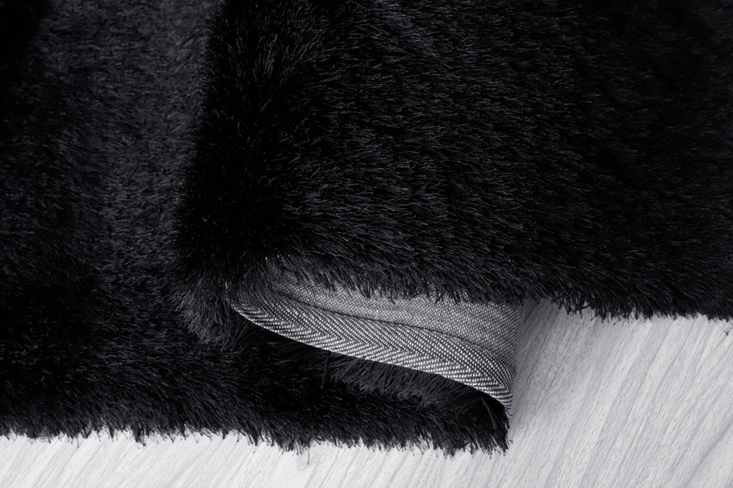 Luxurious 5X7 Feet Black Fluffy Shag Area Rug