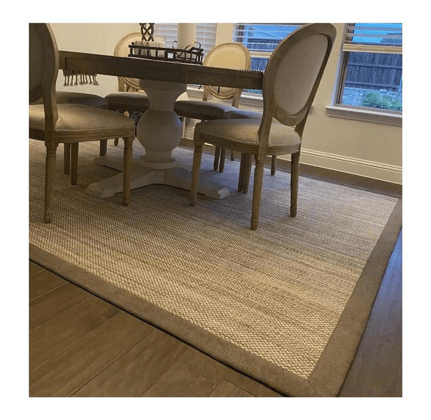 Elegant Tan Woven Jute Border Area Rug - 7X10 Feet