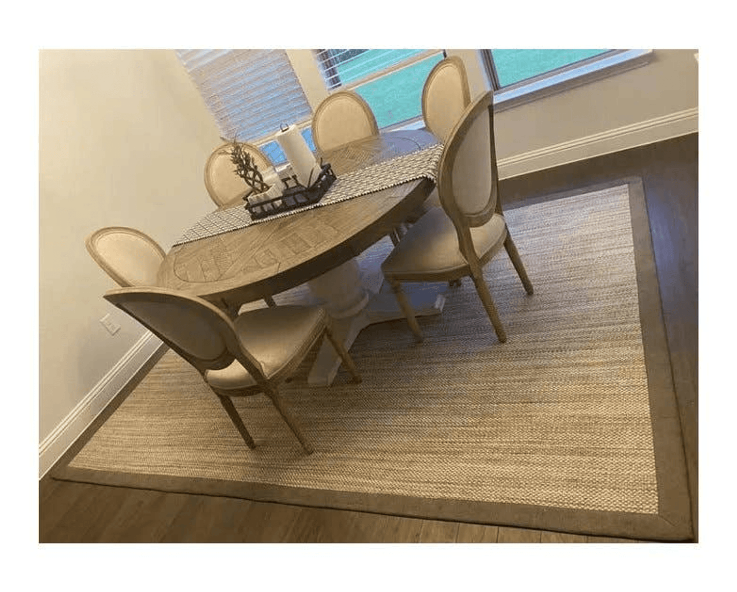 Elegant Tan Woven Jute Border Area Rug - 7X10 Feet