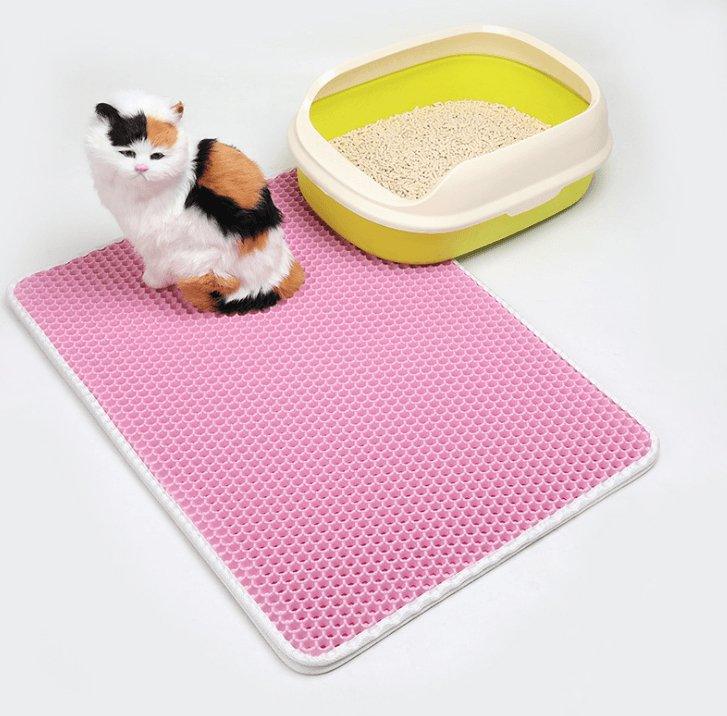 Cozypaws Double Layer Cat Litter Mat - Dog Hugs Cat