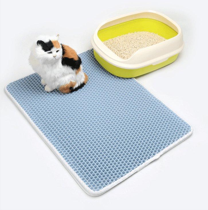 Cozypaws Double Layer Cat Litter Mat - Dog Hugs Cat