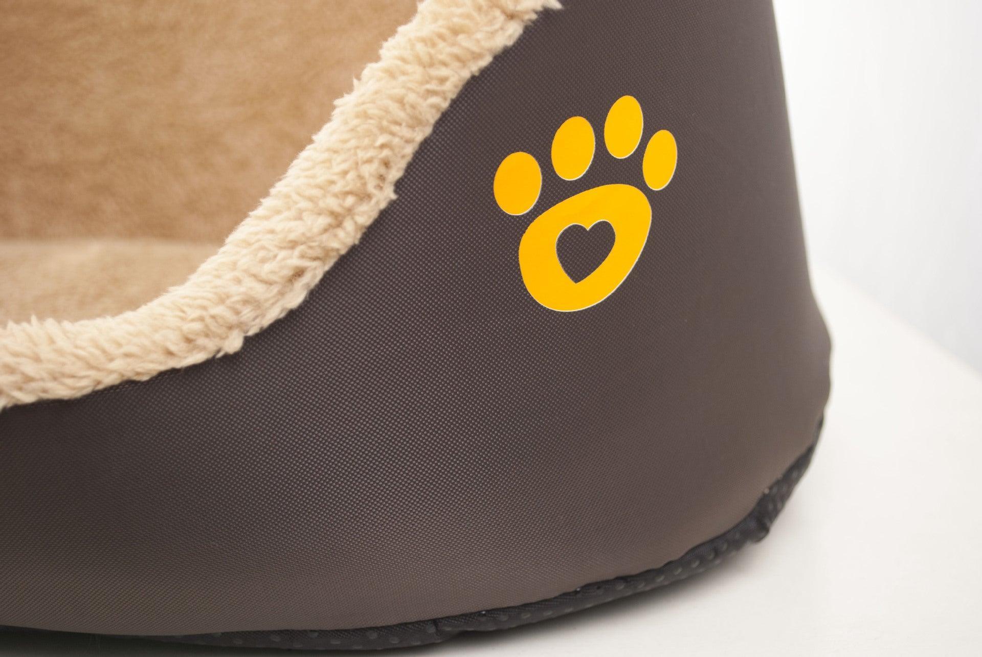 Cozypaws Plush Round Dog Bed - Luxurious Warmth For Your Furry Friend - Dog Hugs Cat