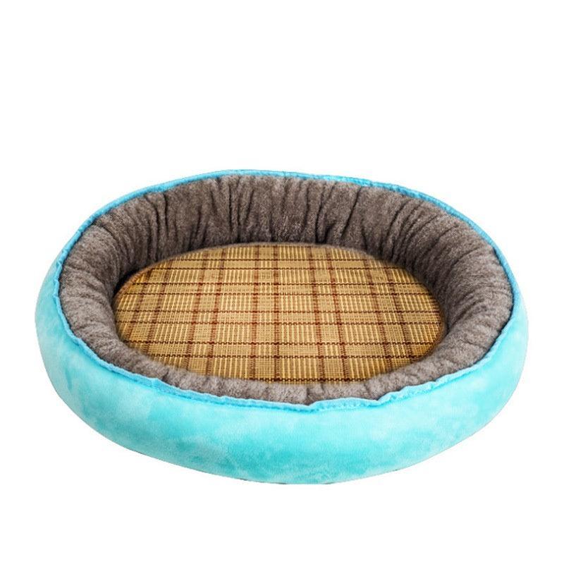 Cozypaws Portable Pet Mat - The Perfect Snuggle Spot For Your Furry Friend - Dog Hugs Cat