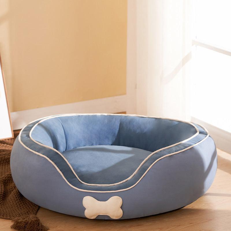 Deluxe Cozy Pet Sofa Bed: Winter Warmth For Your Furry Friend - Dog Hugs Cat