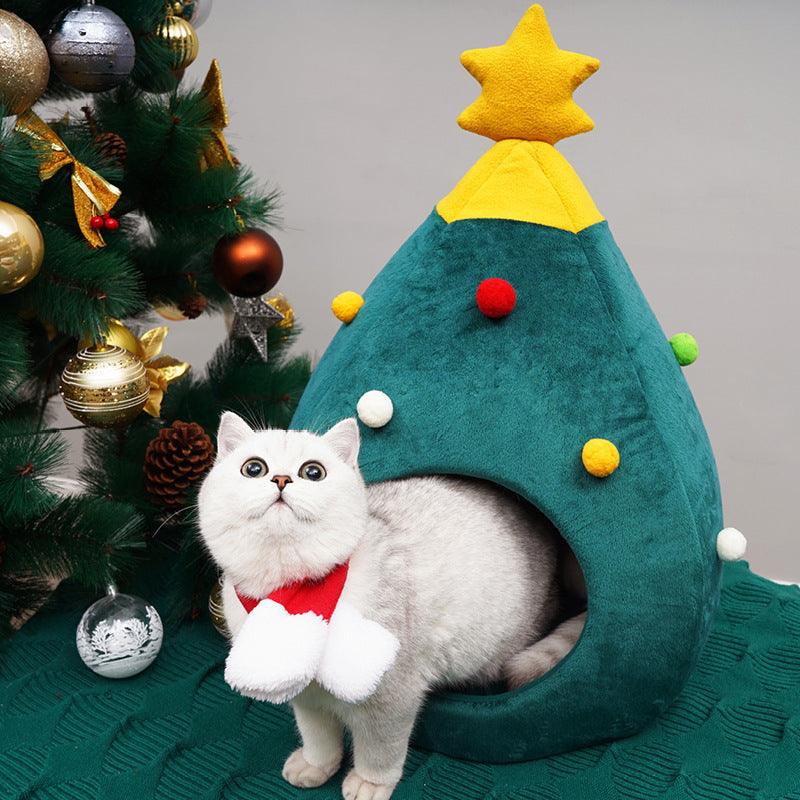 Christmas Tree Pet Bed Winter Warm Pet Nest Cat House Dog Pet Supplies - Dog Hugs Cat