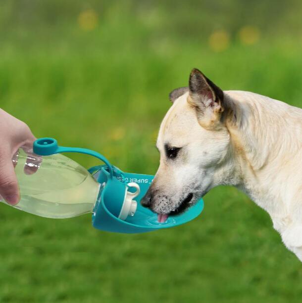Pet Portable Drinking Cup For Dog Water Bottle - Dog Hugs Cat
