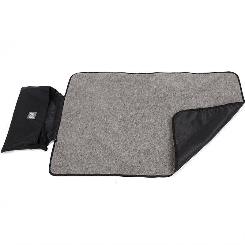 Outdoor Pet Blanket Folding Storage Portable Waterproof Warmth Dog Cat Products - Dog Hugs Cat