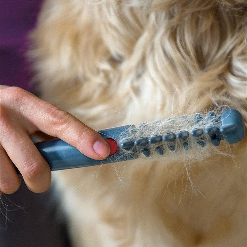 The Electric Pet Grooming Comb - Dog Hugs Cat