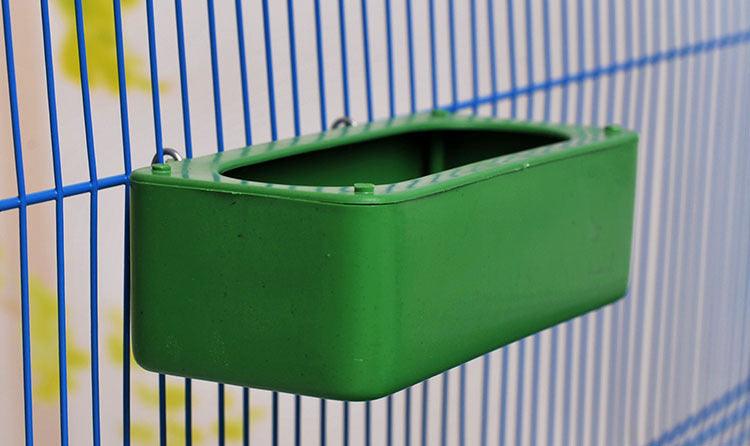 Splash-Proof Hanging Bird Food Container - Dog Hugs Cat