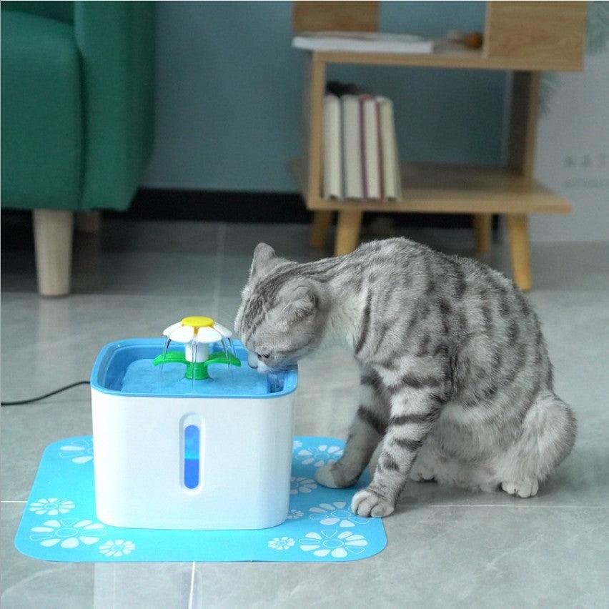 Pet Electric Circular Water Feeder - Dog Hugs Cat