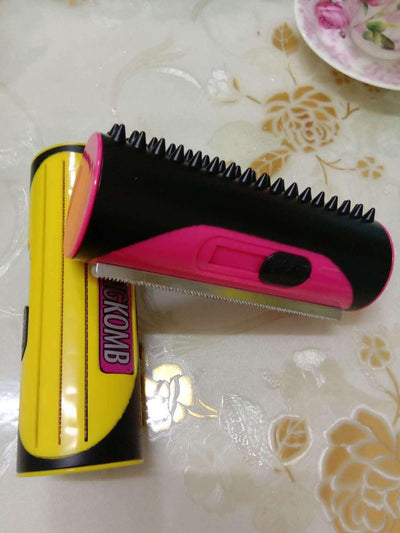 Pet Brush, Pet Comb, Grooming And Cleaning Supplies, Dog Comb - Dog Hugs Cat
