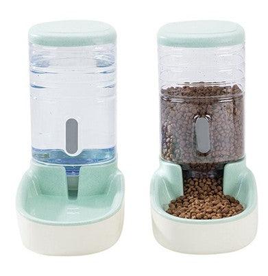 Automatic Pet Feeder and Drinking Fountain Combo - Dog Hugs Cat