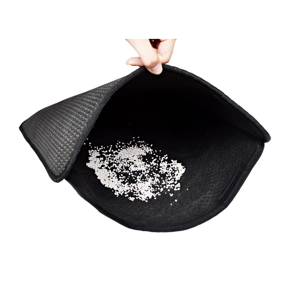 Black Cat Litter Trapper: The Ultimate Waterproof Mat for Mess-Free Cleaning - Dog Hugs Cat