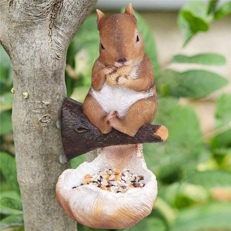 Cute Squirrel Bird Feeder For Garden Decoration - Dog Hugs Cat